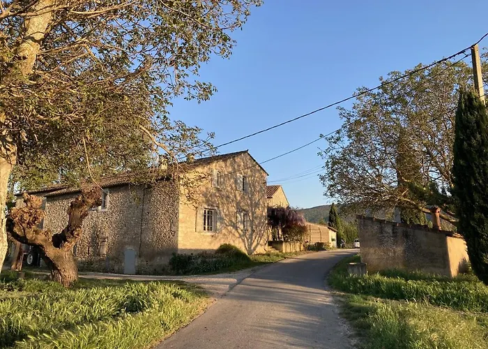 Gite Chez L'Armandine - Ferme Provencale En Luberon